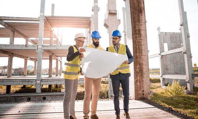 profesionales que debes contratar para construir una casa